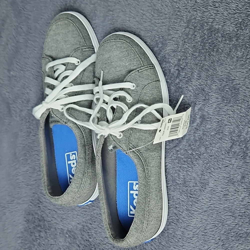 NWT Keds Tour Jersey Charcoal Gray Knit Sneakers Womens Size 6M T16